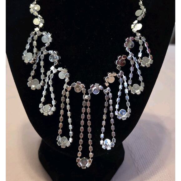 Red Glass Rhinestones Bib Drape Necklace And Earring Set Statement Party Luxury - Picture 9 of 12